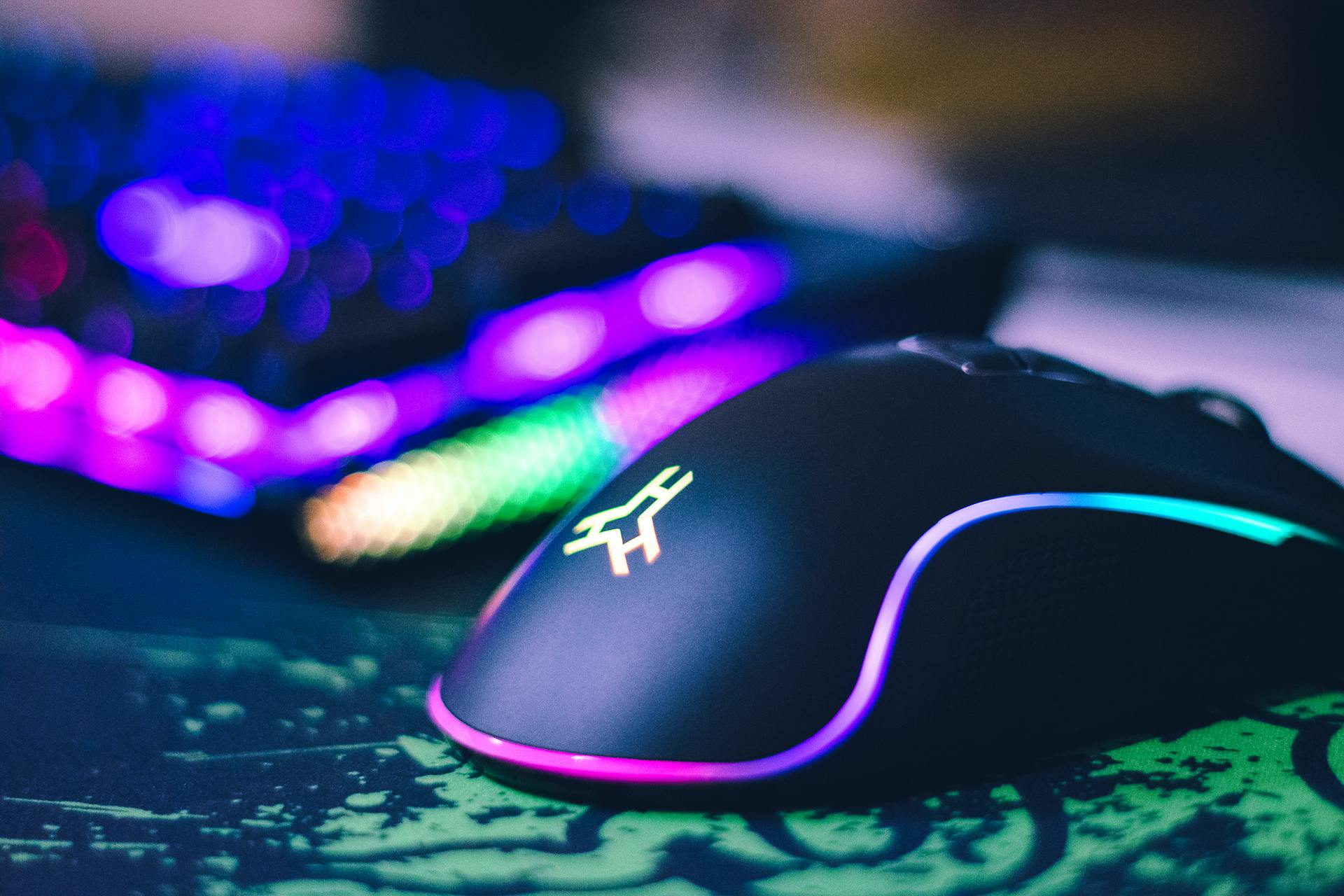 pexels johnpet 2115256